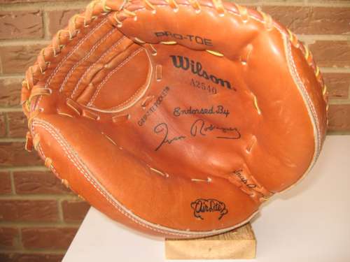 Ivan Rodriguez Wilson A2540 Front